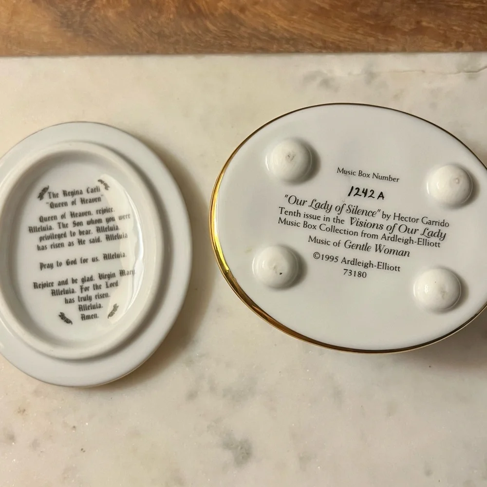 Music Box - Picture 4 of 4